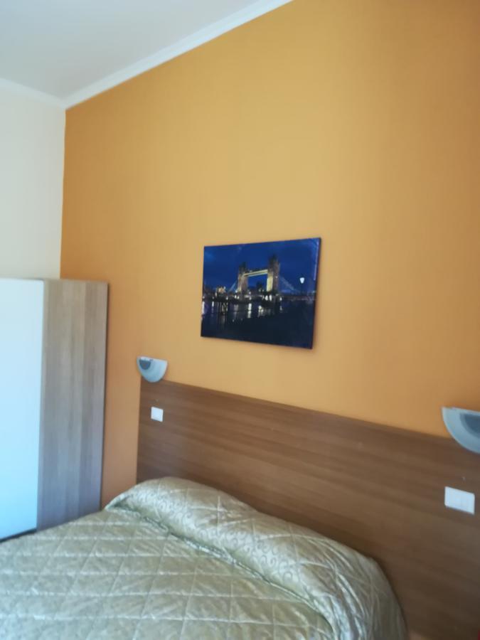 Bed and Breakfast Le Charme House 2 Rom Exterior foto